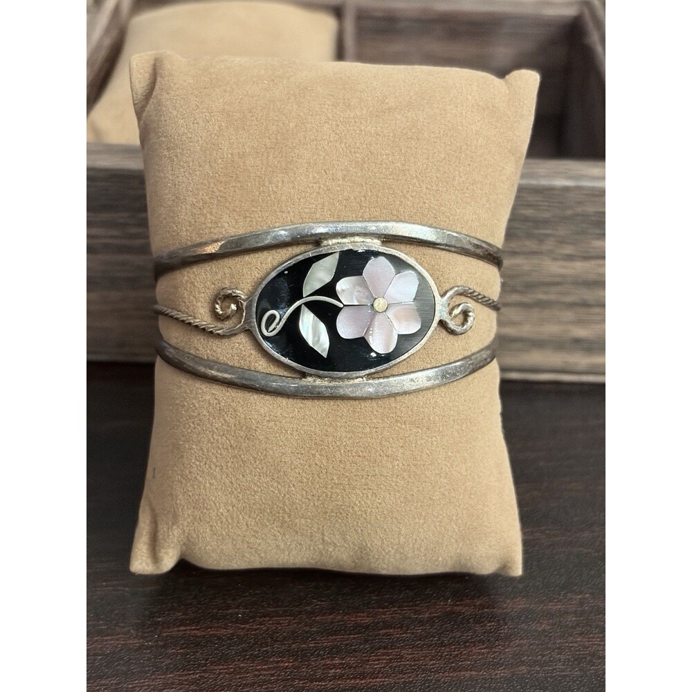 Vintage Alpaca Silver Mother of Pearl Floral Inlay Cuff Bracelet Black Pink